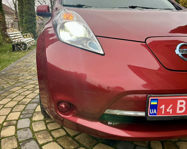 Ниссан Лиф, объемом двигателя 0 л и пробегом 97 тыс. км за 5900 $, фото 1 на Automoto.ua