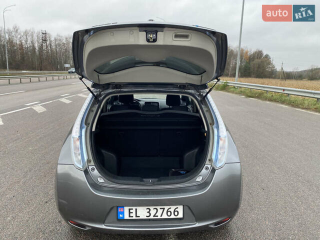 Ниссан Лиф, объемом двигателя 0 л и пробегом 220 тыс. км за 4399 $, фото 22 на Automoto.ua