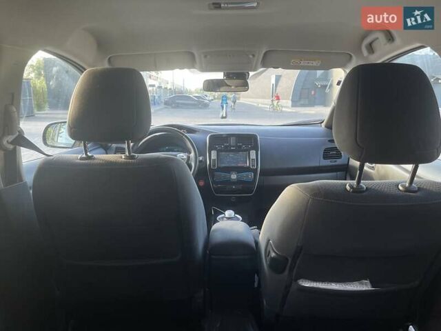 Ниссан Лиф, объемом двигателя 0 л и пробегом 110 тыс. км за 9500 $, фото 15 на Automoto.ua