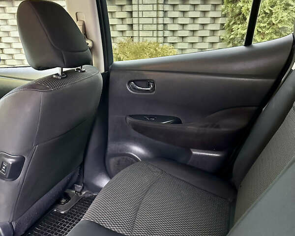 Ниссан Лиф, объемом двигателя 0 л и пробегом 97 тыс. км за 5900 $, фото 17 на Automoto.ua