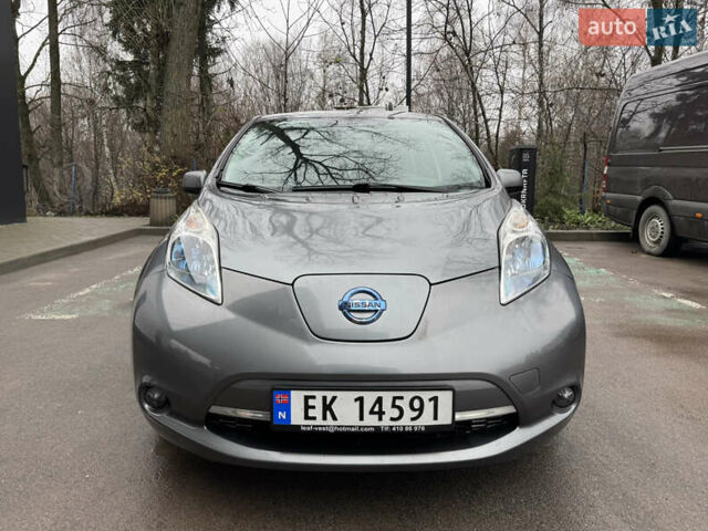 Ниссан Лиф, объемом двигателя 0 л и пробегом 129 тыс. км за 5400 $, фото 1 на Automoto.ua