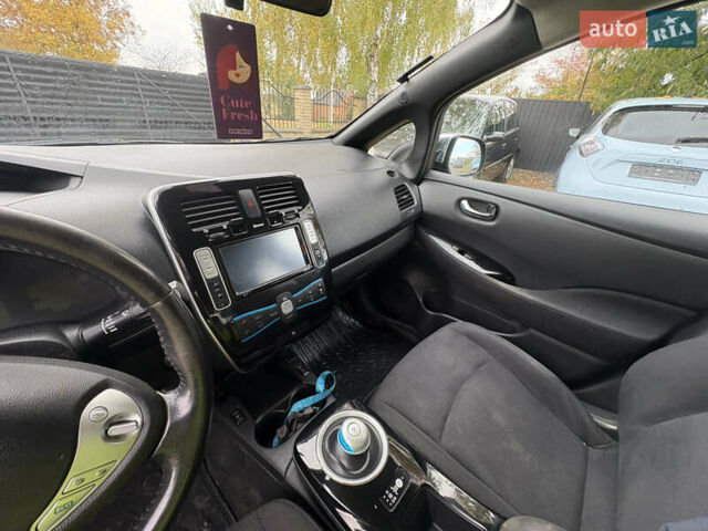 Ниссан Лиф, объемом двигателя 0 л и пробегом 102 тыс. км за 6000 $, фото 20 на Automoto.ua