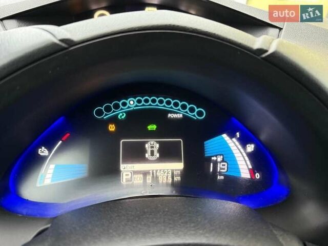 Ниссан Лиф, объемом двигателя 0 л и пробегом 115 тыс. км за 6500 $, фото 2 на Automoto.ua