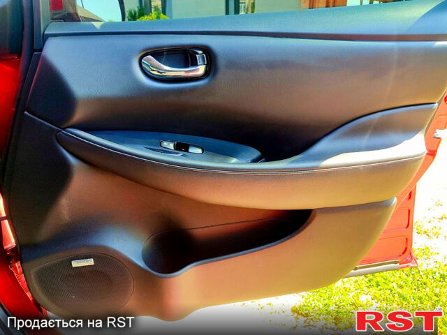 Ниссан Лиф, объемом двигателя 80 л и пробегом 69 тыс. км за 8600 $, фото 13 на Automoto.ua