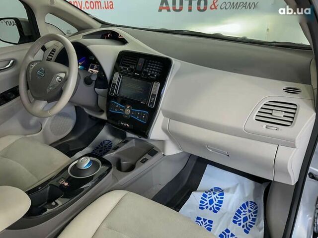 Ниссан Лиф, объемом двигателя 0 л и пробегом 96 тыс. км за 6750 $, фото 13 на Automoto.ua