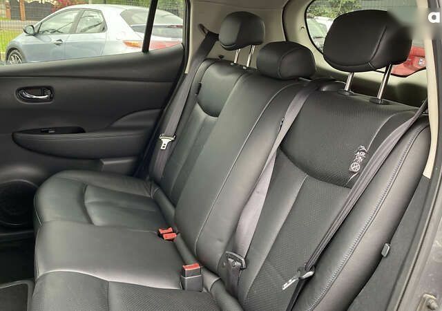 Ниссан Лиф, объемом двигателя 0 л и пробегом 111 тыс. км за 7300 $, фото 16 на Automoto.ua
