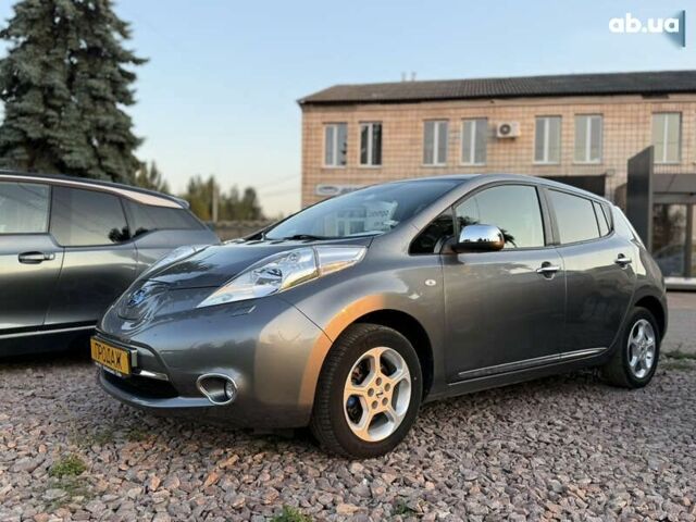 Ниссан Лиф, объемом двигателя 0 л и пробегом 51 тыс. км за 8777 $, фото 5 на Automoto.ua