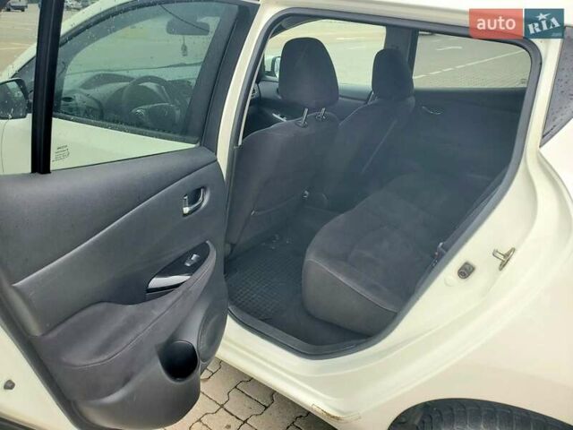 Ниссан Лиф, объемом двигателя 0 л и пробегом 115 тыс. км за 6500 $, фото 3 на Automoto.ua