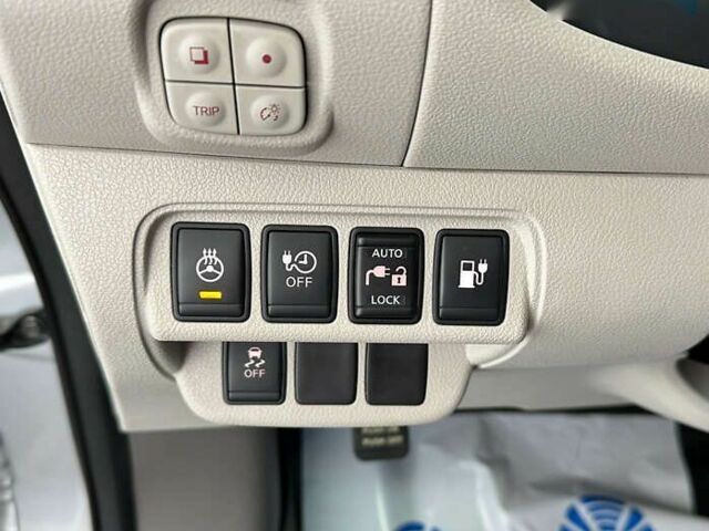 Ниссан Лиф, объемом двигателя 0 л и пробегом 96 тыс. км за 6750 $, фото 5 на Automoto.ua