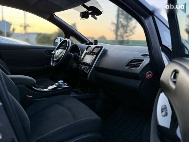 Ниссан Лиф, объемом двигателя 0 л и пробегом 51 тыс. км за 8777 $, фото 11 на Automoto.ua