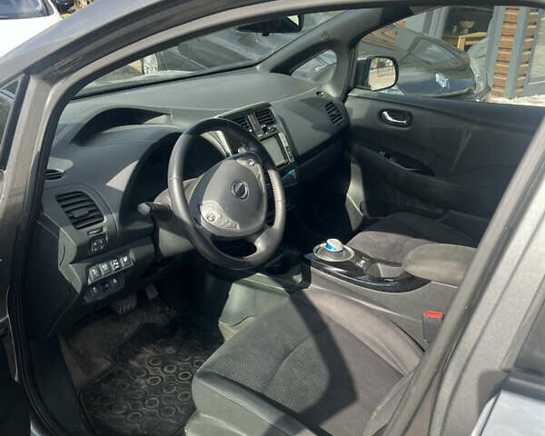 Ниссан Лиф, объемом двигателя 0 л и пробегом 92 тыс. км за 8700 $, фото 2 на Automoto.ua