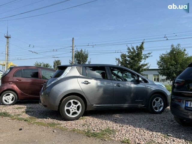 Ниссан Лиф, объемом двигателя 0 л и пробегом 54 тыс. км за 8777 $, фото 4 на Automoto.ua