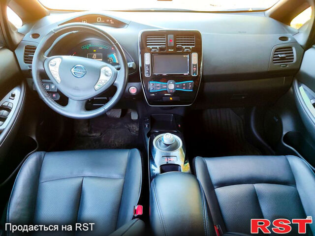 Ниссан Лиф, объемом двигателя 80 л и пробегом 69 тыс. км за 8600 $, фото 11 на Automoto.ua