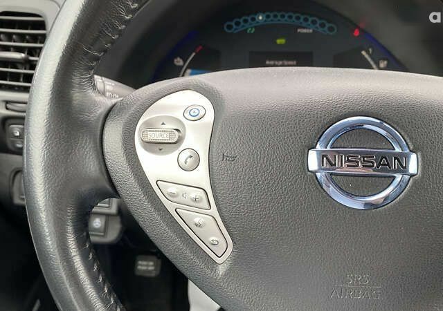 Ніссан Ліф, об'ємом двигуна 0 л та пробігом 111 тис. км за 7300 $, фото 27 на Automoto.ua