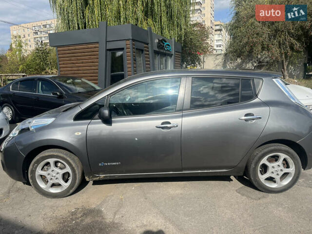 Ниссан Лиф, объемом двигателя 0 л и пробегом 92 тыс. км за 8700 $, фото 1 на Automoto.ua