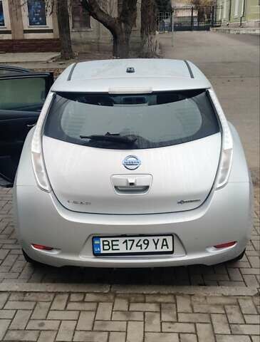 Ніссан Ліф, об'ємом двигуна 0 л та пробігом 68 тис. км за 6600 $, фото 2 на Automoto.ua