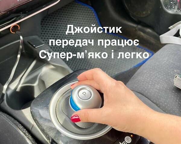 Ниссан Лиф, объемом двигателя 0 л и пробегом 90 тыс. км за 9800 $, фото 13 на Automoto.ua