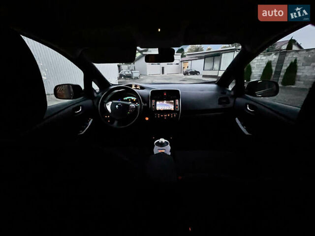 Ниссан Лиф, объемом двигателя 0 л и пробегом 117 тыс. км за 8300 $, фото 31 на Automoto.ua