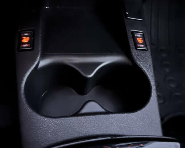 Ниссан Лиф, объемом двигателя 0 л и пробегом 117 тыс. км за 8300 $, фото 29 на Automoto.ua