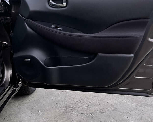 Ниссан Лиф, объемом двигателя 0 л и пробегом 117 тыс. км за 8300 $, фото 8 на Automoto.ua