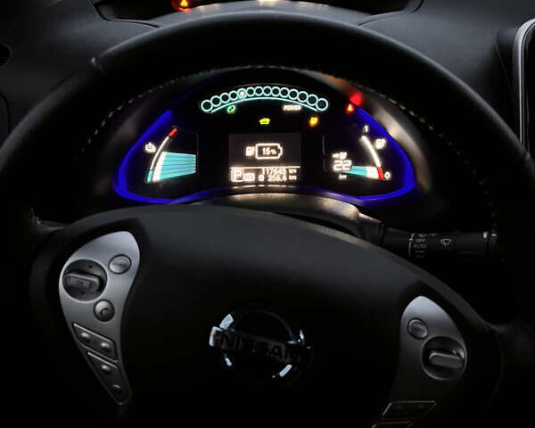 Ниссан Лиф, объемом двигателя 0 л и пробегом 117 тыс. км за 8300 $, фото 27 на Automoto.ua
