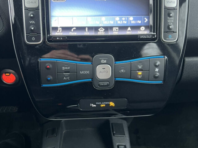 Ниссан Лиф, объемом двигателя 0 л и пробегом 105 тыс. км за 6200 $, фото 10 на Automoto.ua