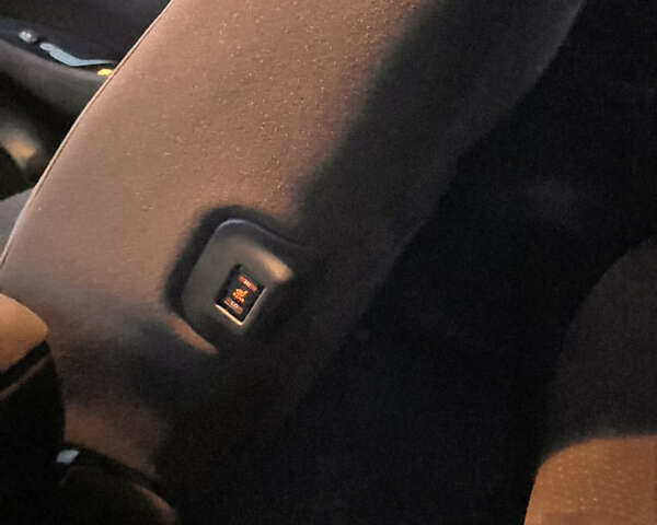 Ниссан Лиф, объемом двигателя 0 л и пробегом 117 тыс. км за 8300 $, фото 30 на Automoto.ua