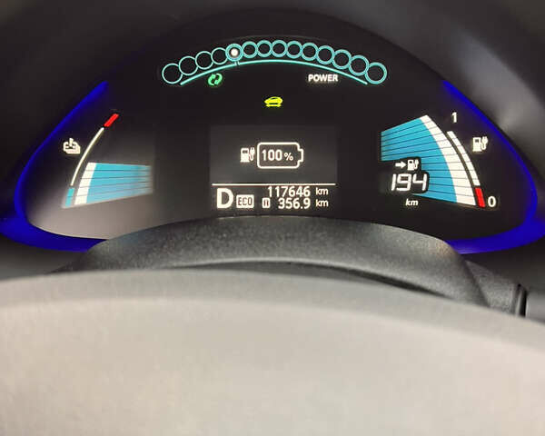 Ниссан Лиф, объемом двигателя 0 л и пробегом 117 тыс. км за 8300 $, фото 35 на Automoto.ua