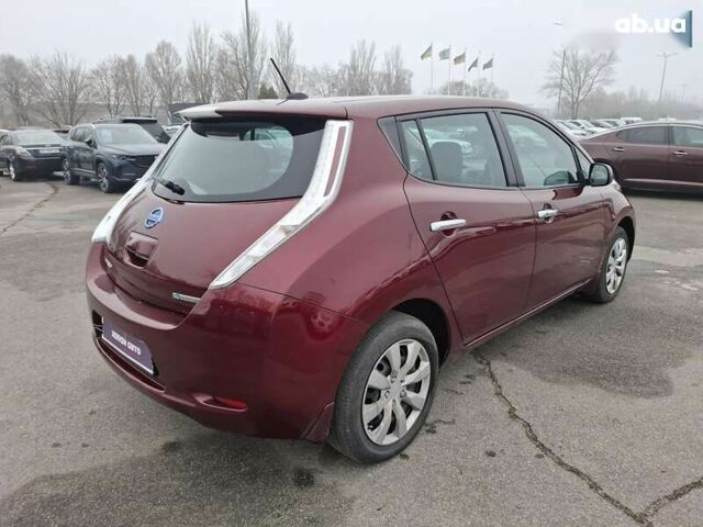 Ниссан Лиф, объемом двигателя 0 л и пробегом 64 тыс. км за 10500 $, фото 4 на Automoto.ua