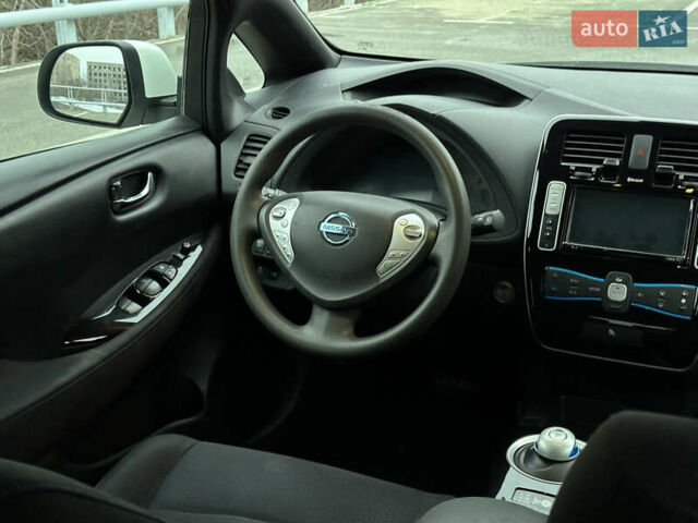 Ніссан Ліф, об'ємом двигуна 0 л та пробігом 44 тис. км за 9500 $, фото 4 на Automoto.ua