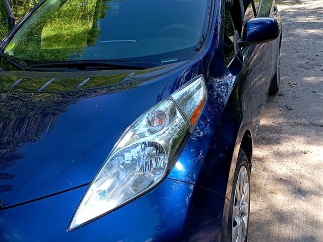 Ниссан Лиф, объемом двигателя 80 л и пробегом 105 тыс. км за 9750 $, фото 8 на Automoto.ua