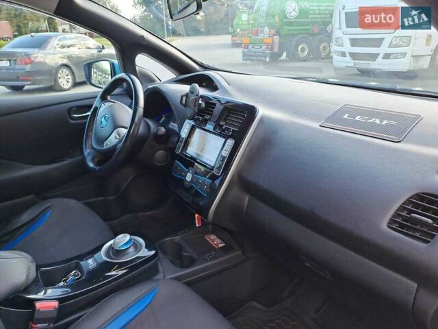 Ниссан Лиф, объемом двигателя 0 л и пробегом 78 тыс. км за 7500 $, фото 6 на Automoto.ua