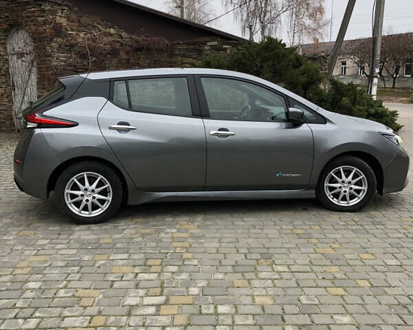 Ниссан Лиф, объемом двигателя 0 л и пробегом 165 тыс. км за 11600 $, фото 4 на Automoto.ua