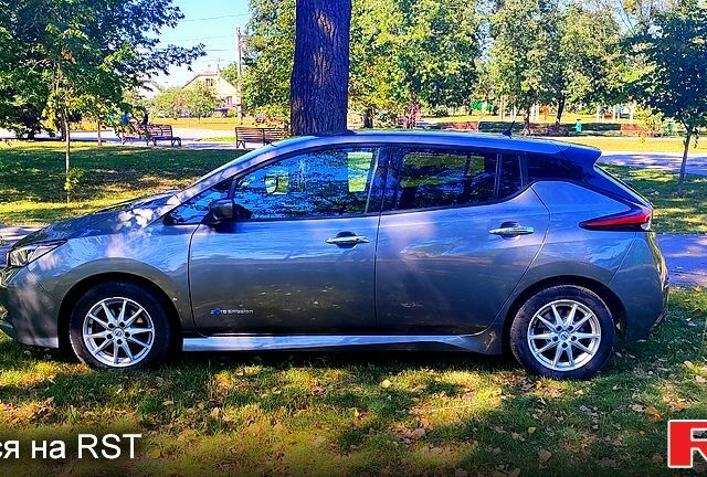 Ниссан Лиф, объемом двигателя 0.11 л и пробегом 103 тыс. км за 13300 $, фото 5 на Automoto.ua