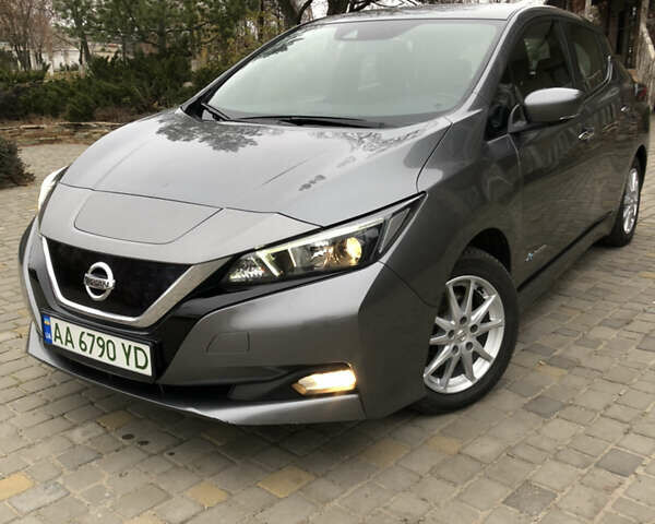 Ниссан Лиф, объемом двигателя 0 л и пробегом 165 тыс. км за 11600 $, фото 7 на Automoto.ua