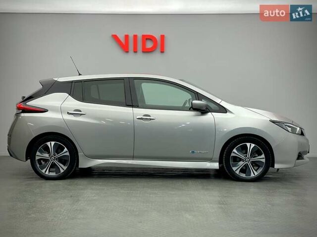 Ниссан Лиф, объемом двигателя 0 л и пробегом 114 тыс. км за 11671 $, фото 5 на Automoto.ua