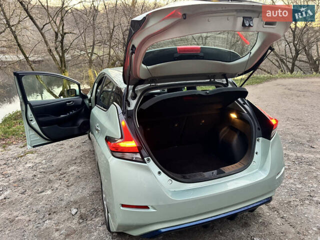 Ніссан Ліф, об'ємом двигуна 0 л та пробігом 130 тис. км за 11888 $, фото 26 на Automoto.ua