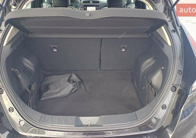 Ниссан Лиф, объемом двигателя 0 л и пробегом 115 тыс. км за 10900 $, фото 14 на Automoto.ua