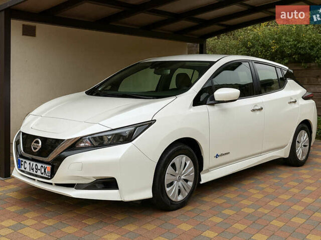 Ніссан Ліф, об'ємом двигуна 0 л та пробігом 37 тис. км за 11800 $, фото 1 на Automoto.ua