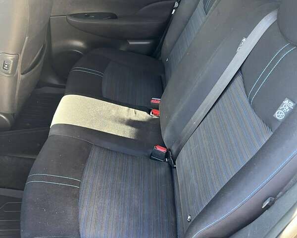 Ниссан Лиф, объемом двигателя 0 л и пробегом 108 тыс. км за 12000 $, фото 5 на Automoto.ua