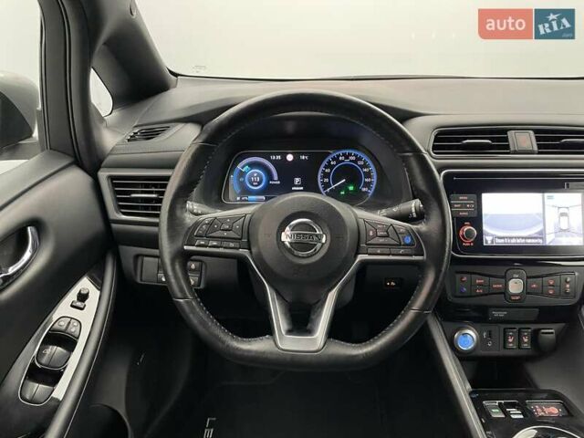 Ниссан Лиф, объемом двигателя 0 л и пробегом 114 тыс. км за 11671 $, фото 12 на Automoto.ua