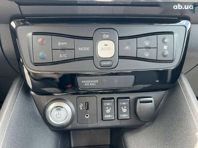 Ниссан Лиф, объемом двигателя 0 л и пробегом 20 тыс. км за 14200 $, фото 16 на Automoto.ua