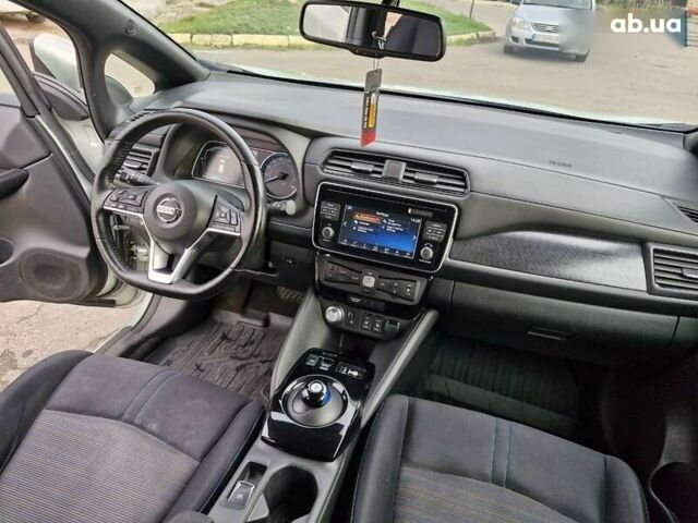 Ниссан Лиф, объемом двигателя 0 л и пробегом 70 тыс. км за 13899 $, фото 15 на Automoto.ua