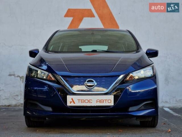 Ниссан Лиф, объемом двигателя 0 л и пробегом 176 тыс. км за 10990 $, фото 4 на Automoto.ua