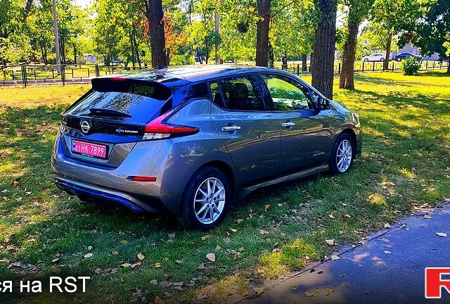 Ниссан Лиф, объемом двигателя 0.11 л и пробегом 103 тыс. км за 13300 $, фото 3 на Automoto.ua