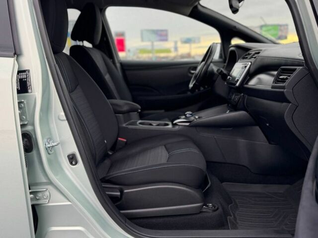 Ниссан Лиф, объемом двигателя 0 л и пробегом 99 тыс. км за 11990 $, фото 11 на Automoto.ua