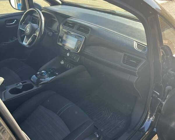 Ниссан Лиф, объемом двигателя 0 л и пробегом 108 тыс. км за 12000 $, фото 6 на Automoto.ua