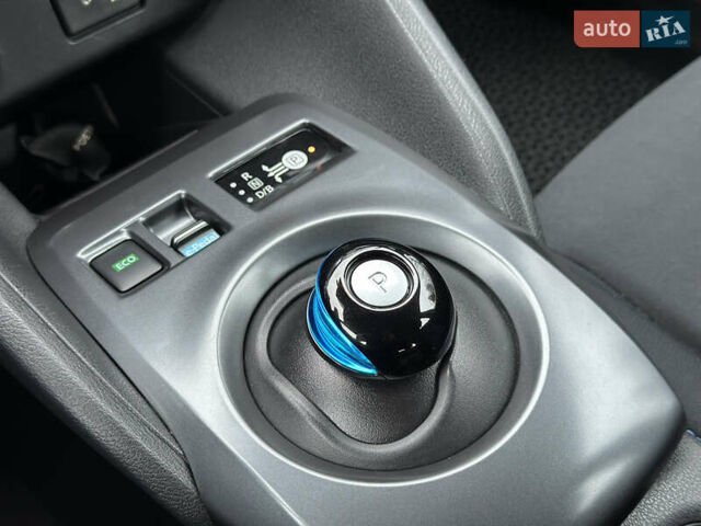 Ніссан Ліф, об'ємом двигуна 0 л та пробігом 37 тис. км за 11800 $, фото 17 на Automoto.ua