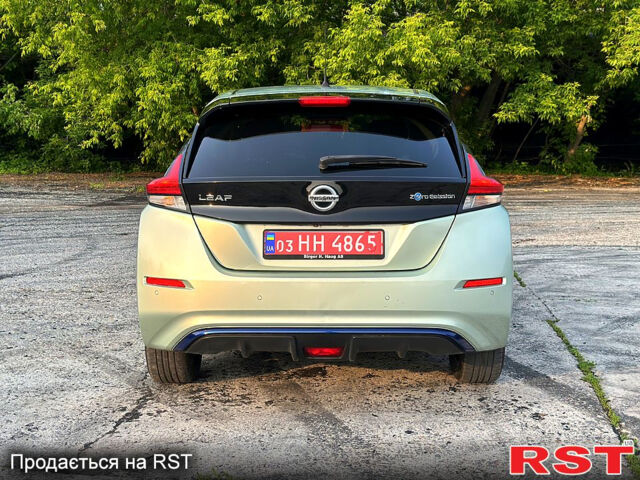 Ниссан Лиф, объемом двигателя 0.11 л и пробегом 136 тыс. км за 11800 $, фото 2 на Automoto.ua