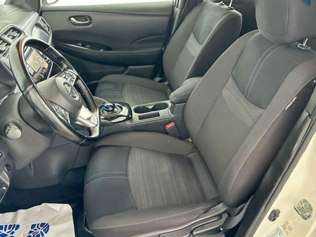 Ниссан Лиф, объемом двигателя 0 л и пробегом 115 тыс. км за 12150 $, фото 6 на Automoto.ua
